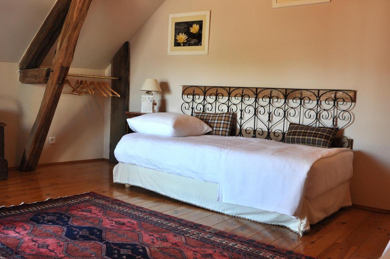 Gite De Charme En Sologne, Sejour En Famille, Jardin, Riviere, Jeux, Nature & Detente Aubigny-sur-Nere Exterior photo